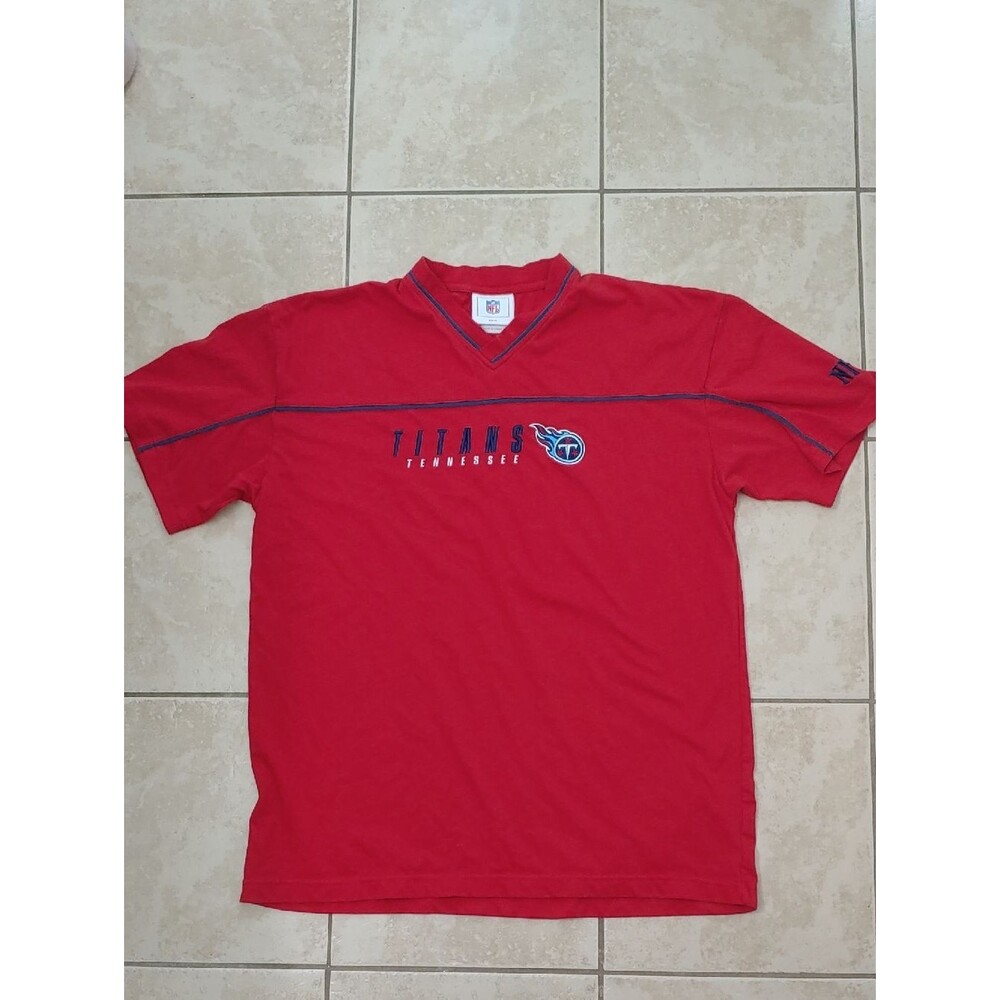 Vintage NFL Tennessee Titans T Shirt Adult XL Embroidered Red V-Neck